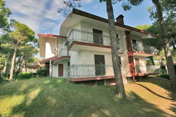 Villa Flamicia Pt Lignano Sabbiadoro Bagian luar foto